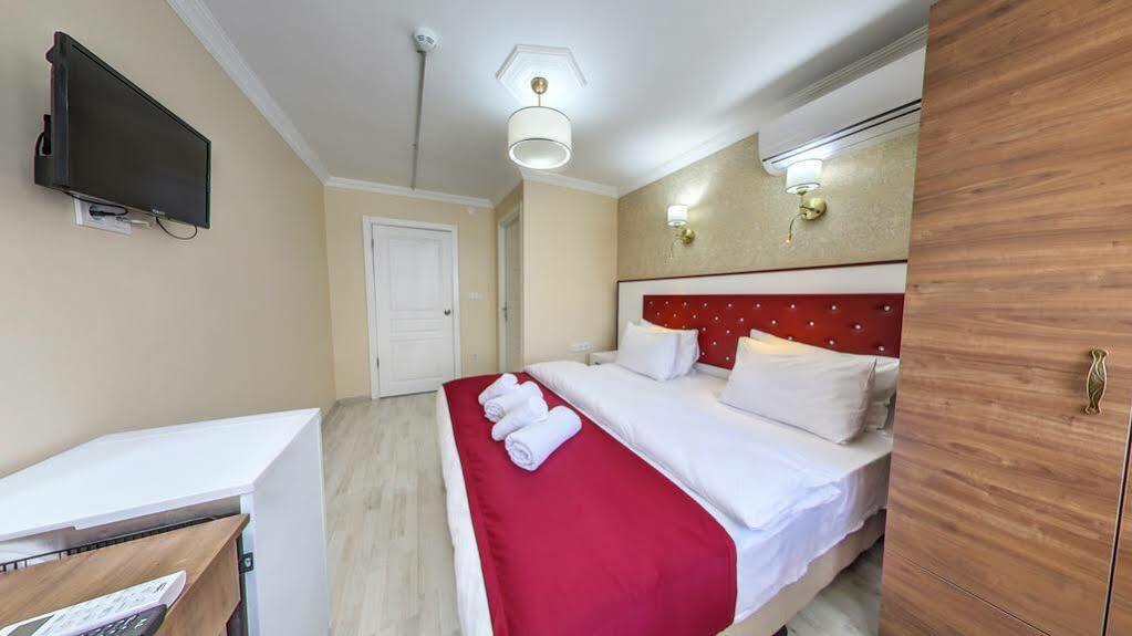 איסטמבול Cihangir Palace Hotel מראה חיצוני תמונה